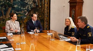 Kronprinsessparet i möte med Catharina Törnqvist och Johan Sone från NOA. Foto: Henrik Garlöv/Kungl. Hovstaterna
